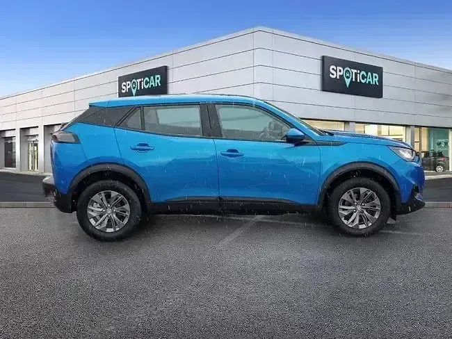 Usado Peugeot 2008 Active 100 CV (73 kW) 2020 Azul SUV