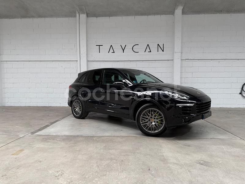Usado Porsche Cayenne S E-Hybrid Platinum Edition 416 CV (305 kW) 2016 Negro SUV