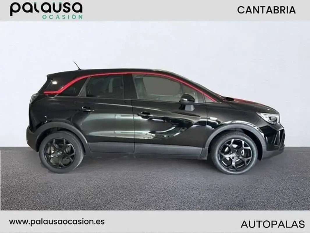 Usado Opel Crossland GS Line 110 CV (80 kW) 2022 Negro SUV
