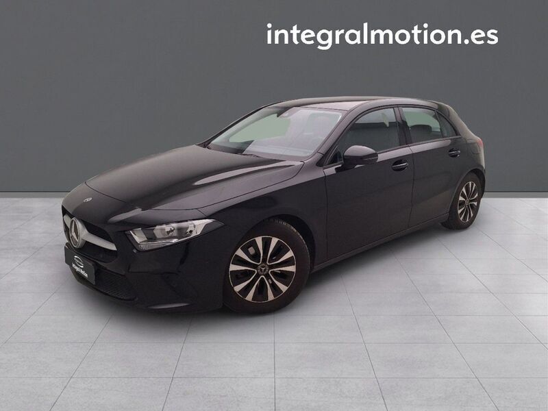 Negro Usado 2020 Mercedes A180 Utilitario | 25.500 € - Imagen 1/4
