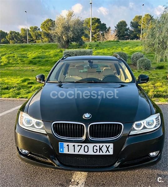 Usado BMW 318 143 CV (105 kW) 2009 Negro Familiar