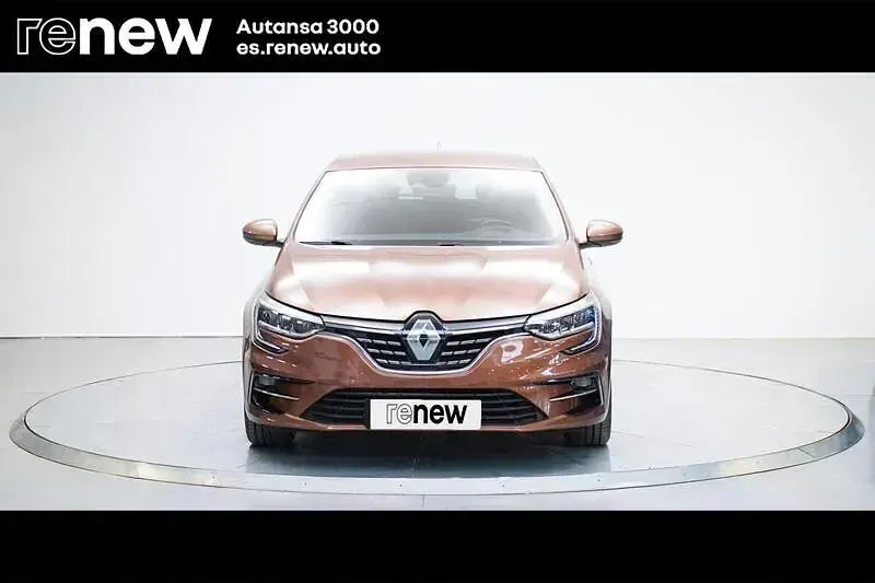 Usado Renault Mégane IV Zen 140 CV (102 kW) 2020 Marrón Berlina