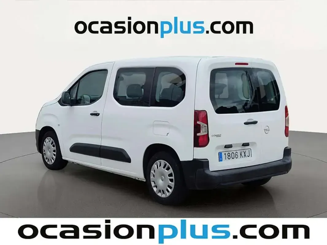Usado Opel Combo Life Expression 110 CV (80 kW) 2019 Blanco Monovolumen