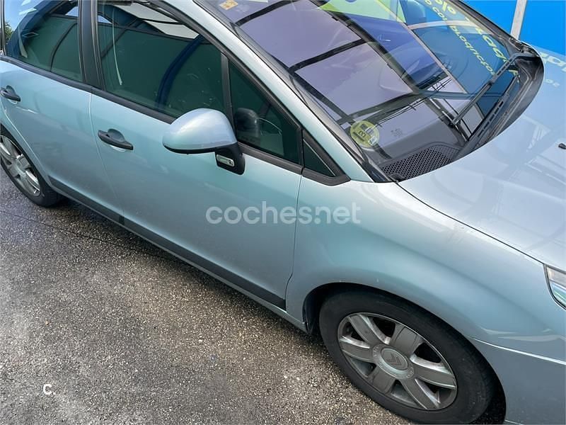 Usado Citroën C4 92 CV (67 kW) 2007 Gris / plata Berlina