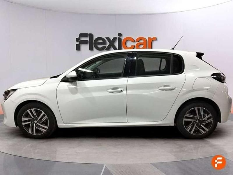 Usado Peugeot 208 Allure 101 CV (74 kW) 2020 Blanco Utilitario