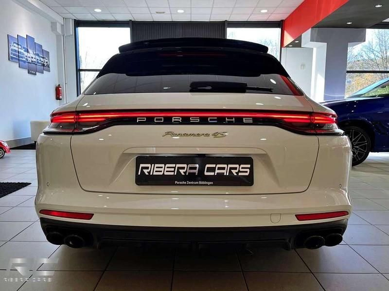 Begagnad Porsche Panamera Sport Turismo 560 HK (411 kW) 2021 Vit Kombi