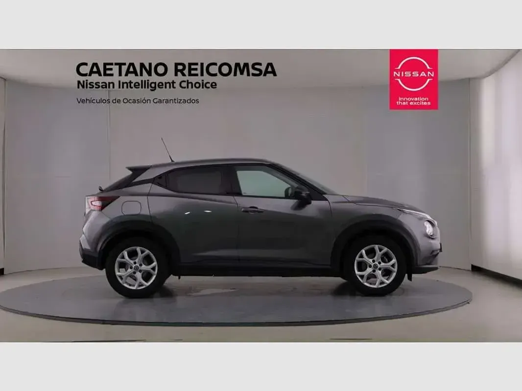 Usado Nissan Juke Acenta 114 CV (83 kW) 2022 Gris SUV