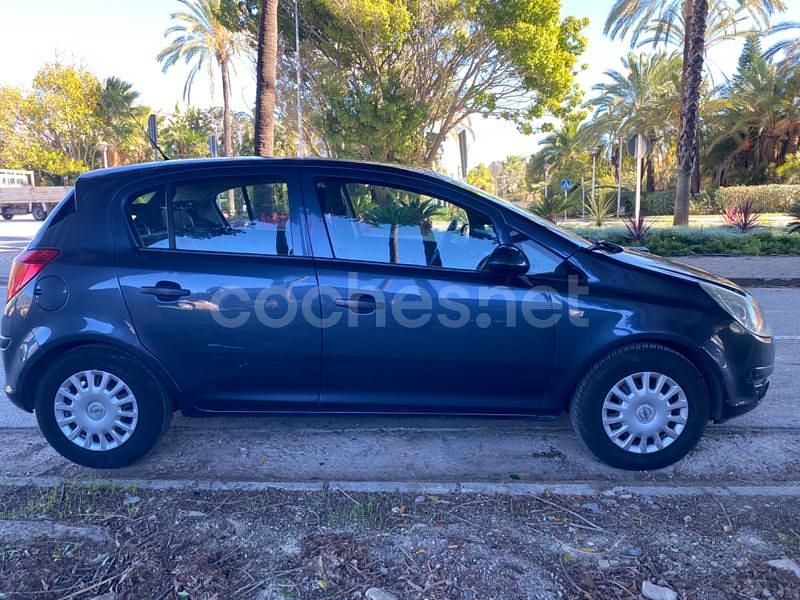 Usado Opel Corsa 80 CV (58 kW) 2009 Gris / plata Berlina
