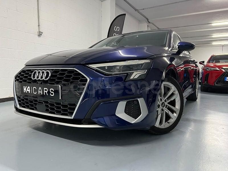 Usado Audi A3 110 CV (80 kW) 2023 Azul Berlina