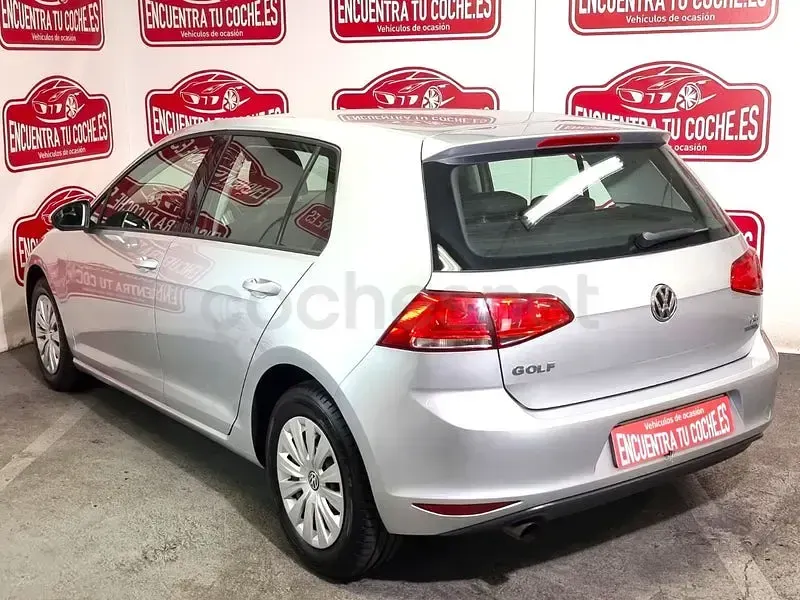 Usado VW Golf VII Edition 105 CV (77 kW) 2013 Gris / plata Berlina