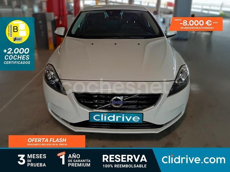 Blanco Usado 2015 Volvo V40 Momentum Familiar | 9890 € (Precio justo) - Imagen 1/3