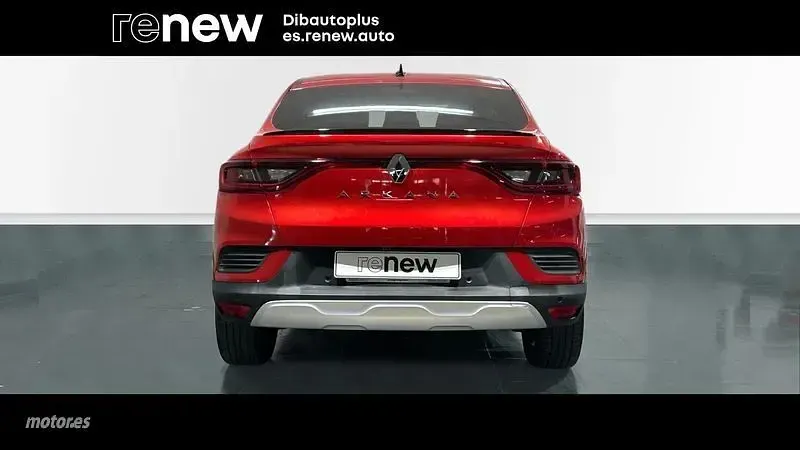 Usado Renault Arkana Techno 140 CV (102 kW) 2022 Rojo SUV