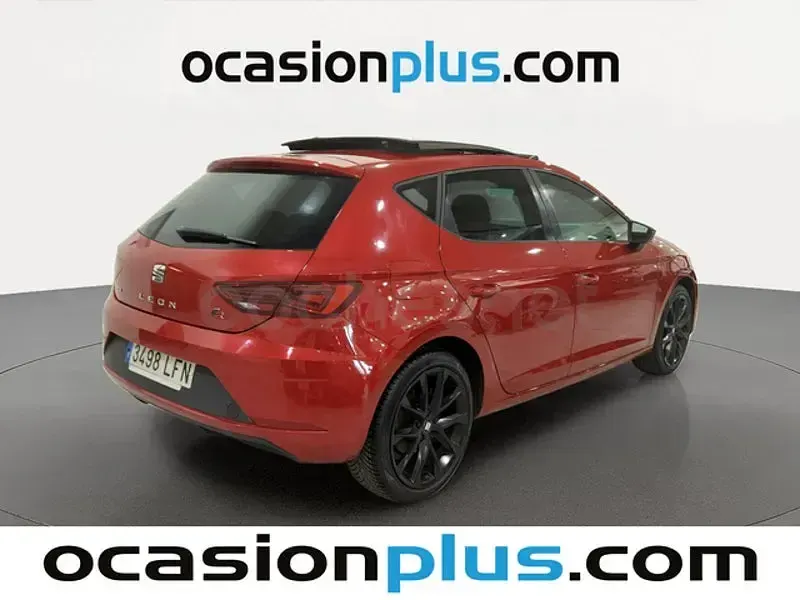 Usado Seat Leon FR 130 CV (95 kW) 2020 Rojo Berlina