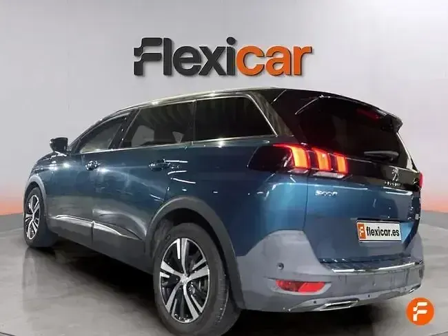 Usado Peugeot 5008 GT-line 130 CV (95 kW) 2020 Azul SUV