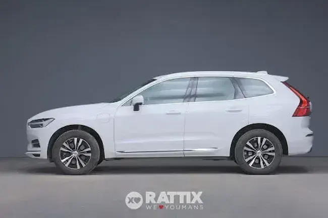 Käytetty Volvo XC60 Inscription 390 HP (286 kW) 2021 Valkoinen Katumaasturi
