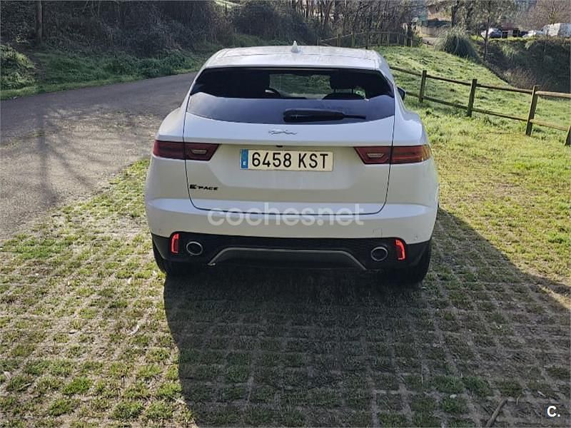 Usado Jaguar E-Pace R-Dynamic 150 CV (110 kW) 2019 Blanco SUV