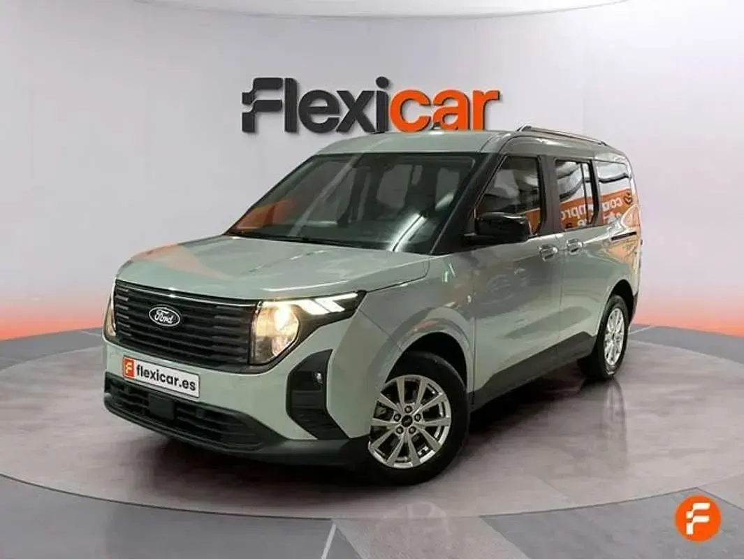 Usado Ford Tourneo Courier Active 125 CV (91 kW) 2025 Beige Monovolumen