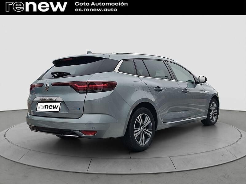 Usado Renault Mégane GrandTour Zen 160 CV (117 kW) 2021 Gris Familiar