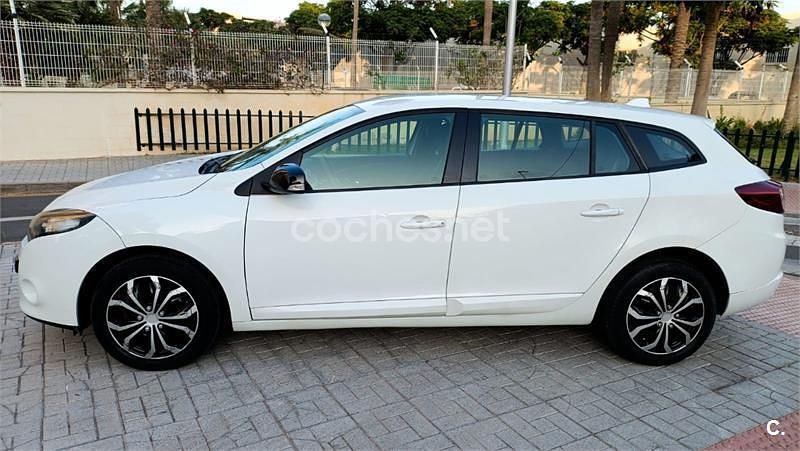 Usado Renault Mégane GrandTour 110 CV (80 kW) 2011 Blanco Familiar