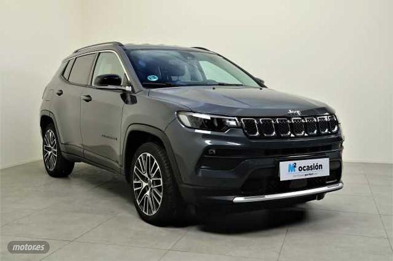 Usado Jeep Compass Limited 120 CV (88 kW) 2021 Gris SUV