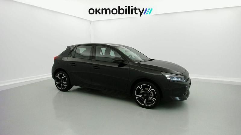 Usado Opel Corsa 100 CV (73 kW) 2024 Negro carbón Utilitario