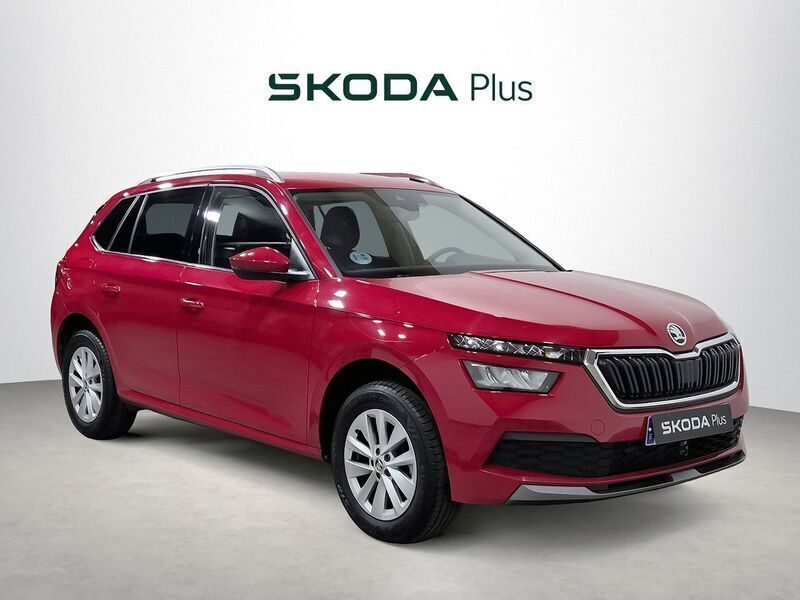 Rojo Usado 2023 Skoda Kamiq Ambition SUV | 22.400 € (Un poco caro) - Imagen 1/4