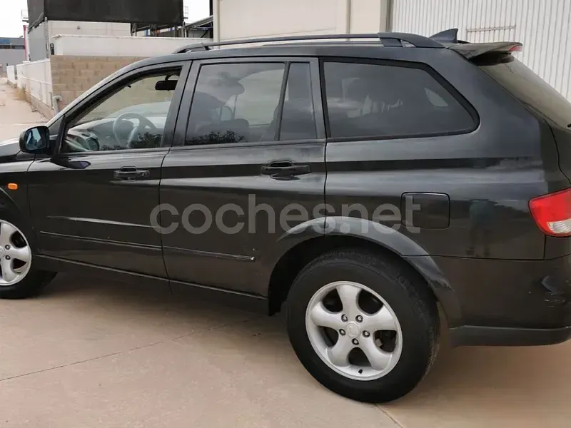Usado SsangYong Kyron 141 CV (103 kW) 2010 Negro SUV
