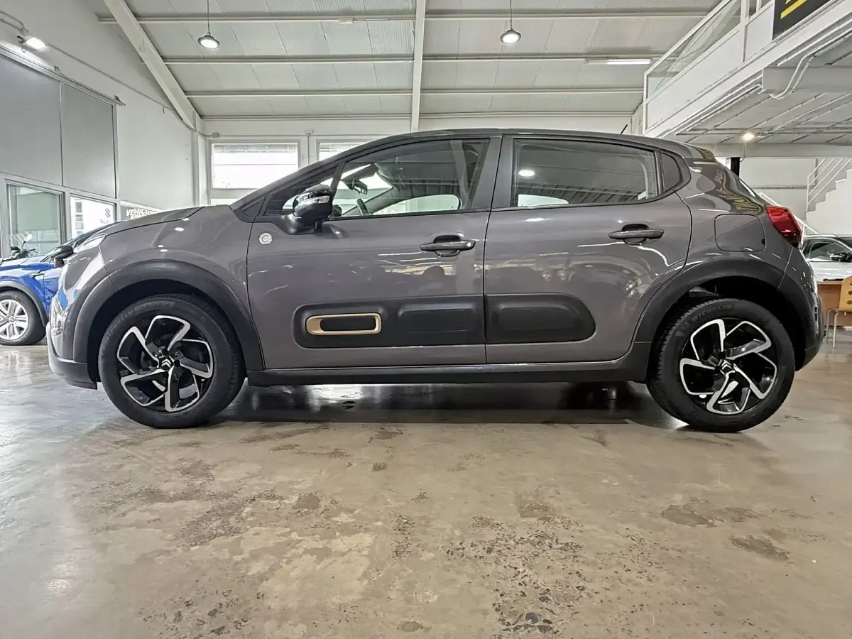 Usado Citroën C3 PureTech 83 CV (61 kW) 2023 Gris Utilitario