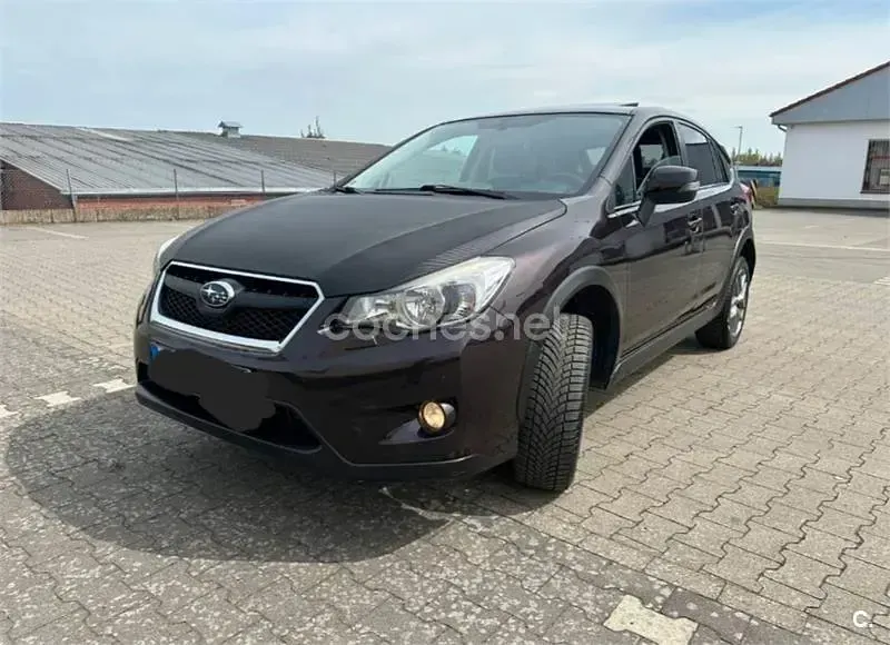 Usado Subaru XV Sport 147 CV (108 kW) 2015 Marrón SUV