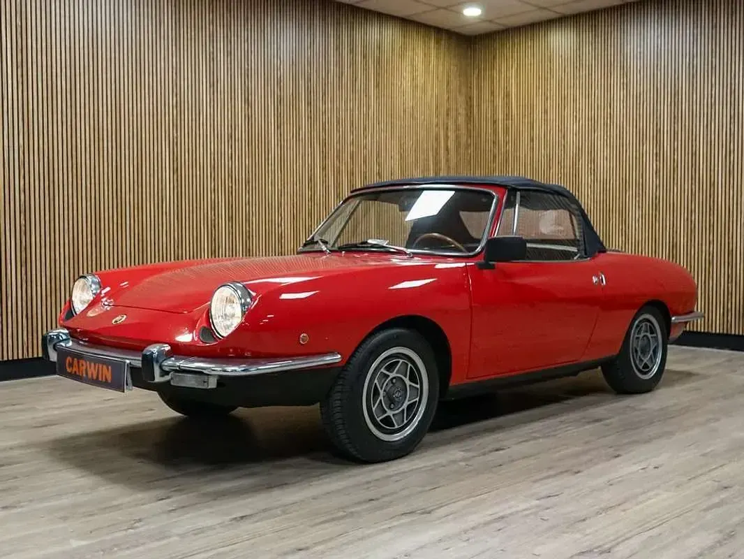 Usado Fiat 850 60 CV (44 kW) 1969 Rojo Descapotable