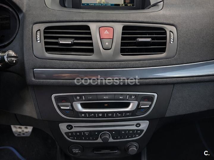 Usado Renault Mégane Cabriolet Dynamique 110 CV (80 kW) 2011 Azul Descapotable