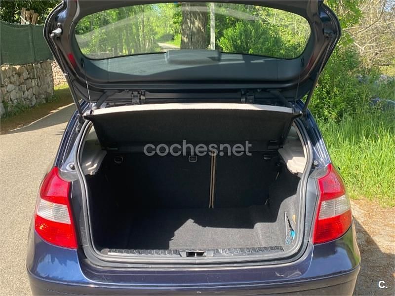 Usado BMW 120 150 CV (110 kW) 2006 Azul Utilitario