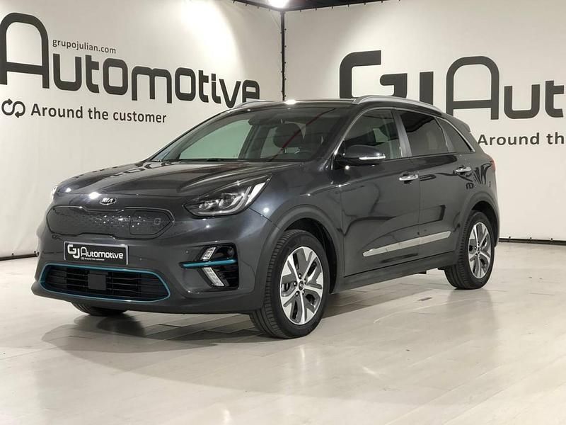 Silky silver (metalizado) Usado 2020 Kia e-Niro SUV | 27.300 € - Imagen 1/4