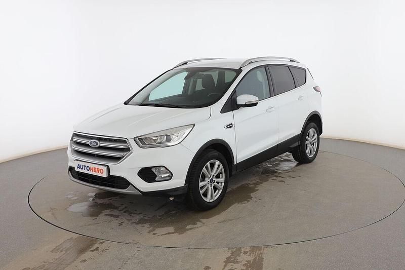 Usado Ford Kuga Business Edition 120 CV (88 kW) 2017 Blanco SUV
