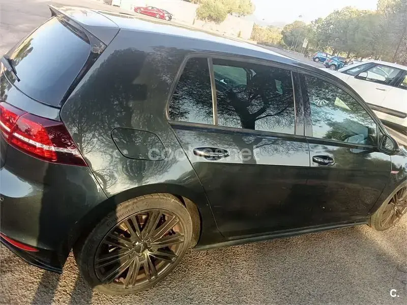 Usado VW Golf VII GTI 230 CV (169 kW) 2014 Negro Berlina