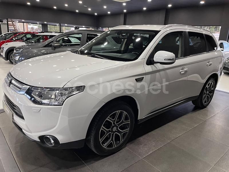 Usado Mitsubishi Outlander 150 CV (110 kW) 2014 Blanco SUV