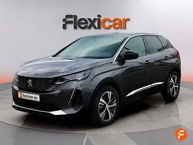 Usado Peugeot 3008 Allure 130 CV (95 kW) 2023 Amarillo SUV