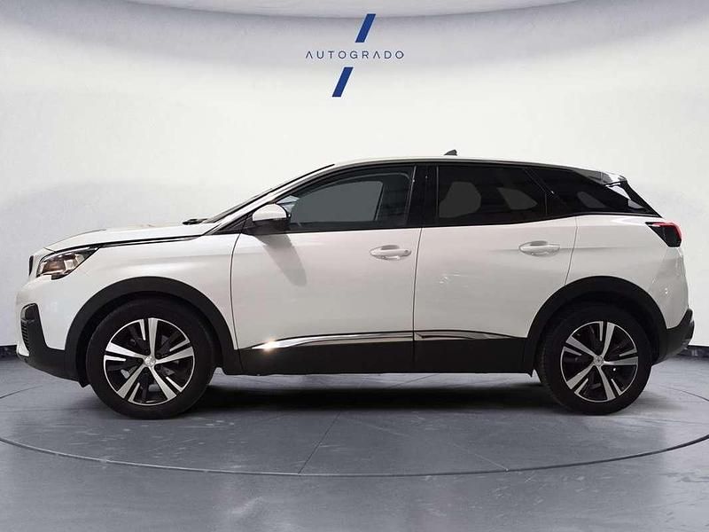 Usado Peugeot 3008 Allure 131 CV (96 kW) 2019 Blanco SUV