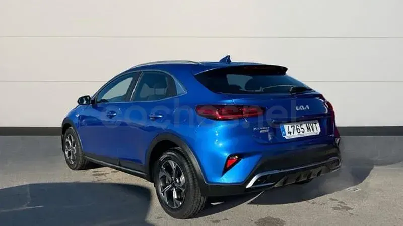 Usado Kia XCeed 140 CV (102 kW) 2024 Azul SUV