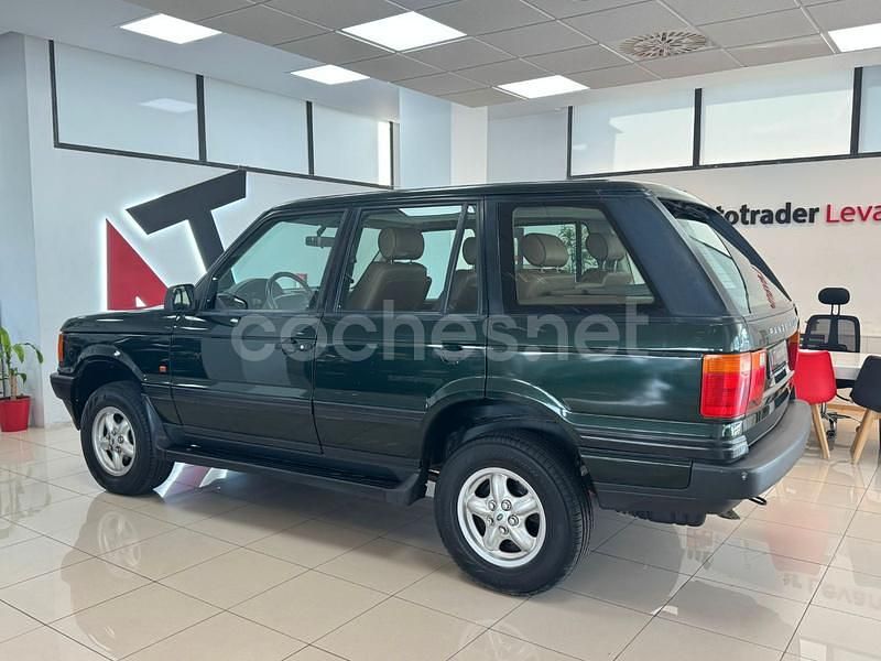 Usado Land Rover Range Rover 136 CV (100 kW) 1998 Verde SUV