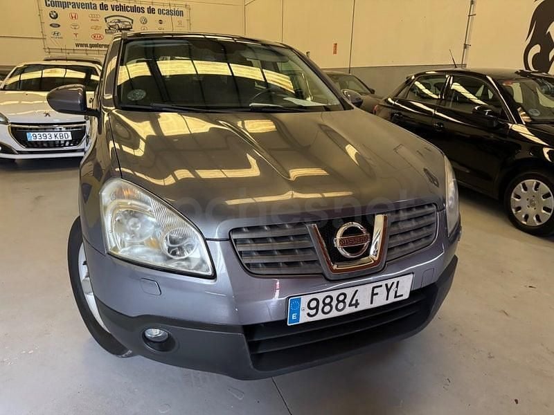 Usado Nissan Qashqai Acenta 106 CV (77 kW) 2007 Gris / plata SUV