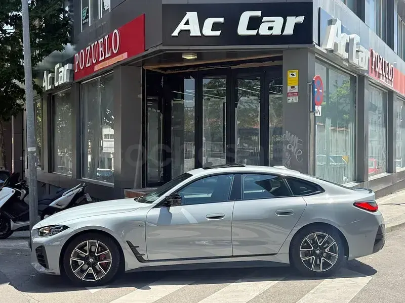 Usado BMW M440 M Sport 374 CV (275 kW) 2023 Gris / plata Coupe