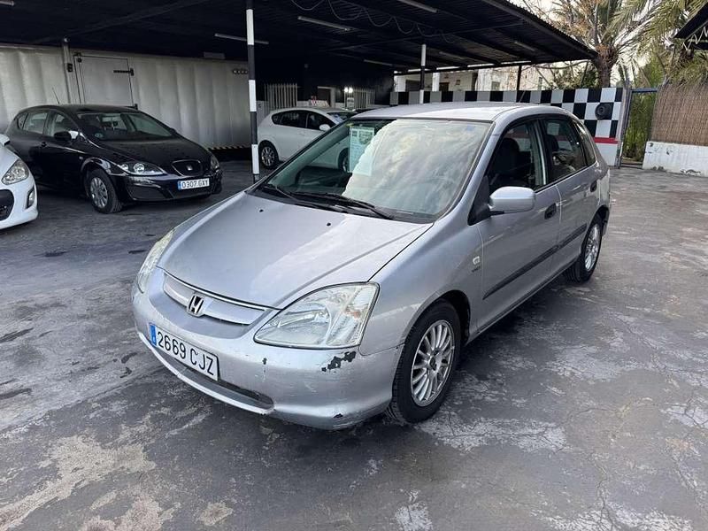 Usado Honda Civic LS 110 CV (80 kW) 2004 Gris Utilitario