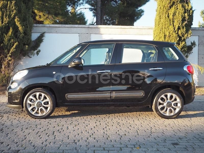 Usado Fiat 500L Lounge 120 CV (88 kW) 2016 Negro Monovolumen