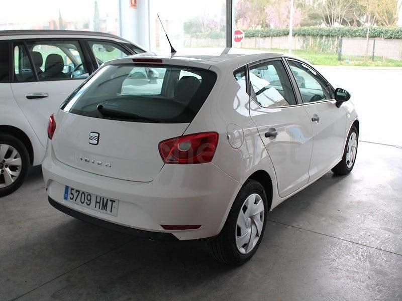Usado Seat Ibiza Reference 75 CV (55 kW) 2012 Blanco Berlina