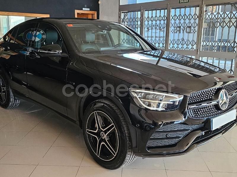Usado Mercedes GLC300e 320 CV (235 kW) 2021 Negro SUV