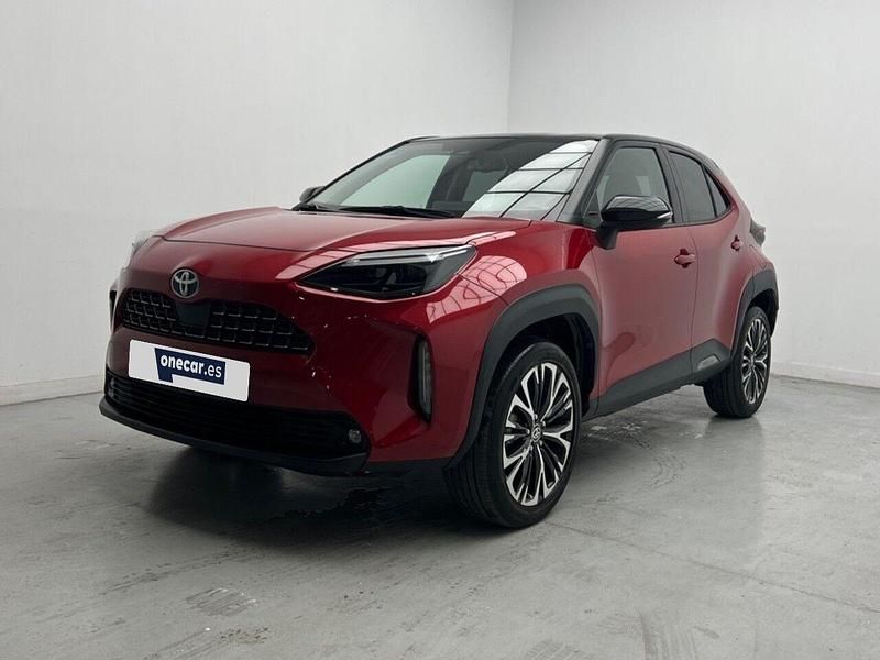 Usado Toyota Yaris Cross Style 116 CV (85 kW) 2022 Rojo SUV