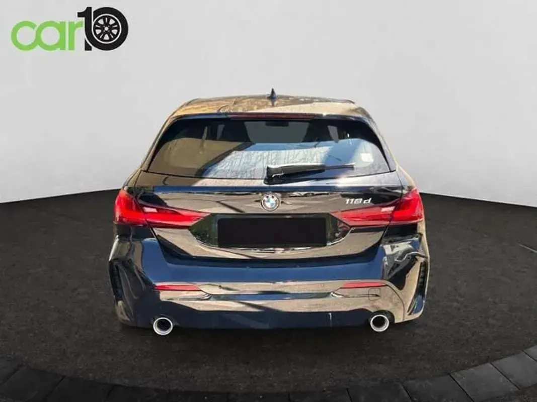 Usado BMW 118 150 CV (110 kW) 2024 Negro Utilitario
