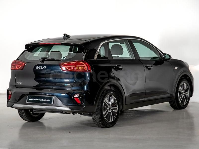 Usado Kia Niro 141 CV (103 kW) 2022 Azul SUV