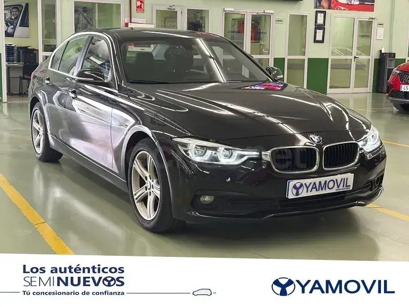 Usado BMW 318 150 CV (110 kW) 2016 Negro Berlina